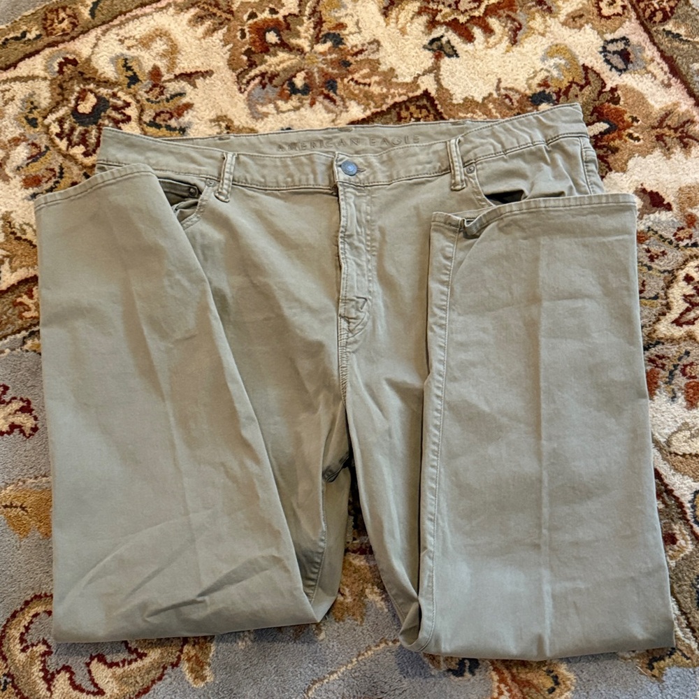 American Eagle Outfitters Tan Chinos